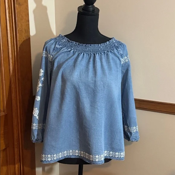 J Jill Blue Chambray Embroidered Top - Picture 3 of 4